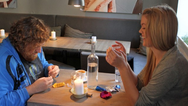 Ronny Brede Aase og Hannah Miriam Kolås. (Foto: Katrine Opdahl, NRK P3)