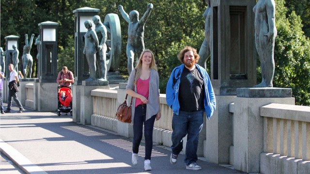 Ronny Brede Aase og Hannah Miriam Kolås. (Foto: Katrine Opdahl, NRK P3)
