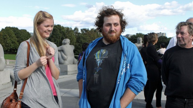 Ronny Brede Aase og Hannah Miriam Kolås. (Foto: Katrine Opdahl, NRK P3)