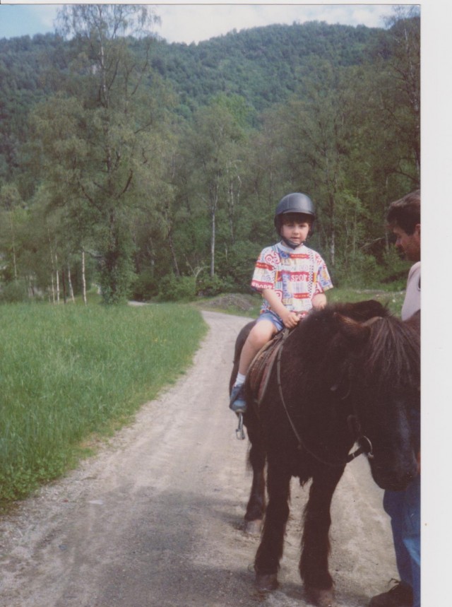 Ronny til hest.
