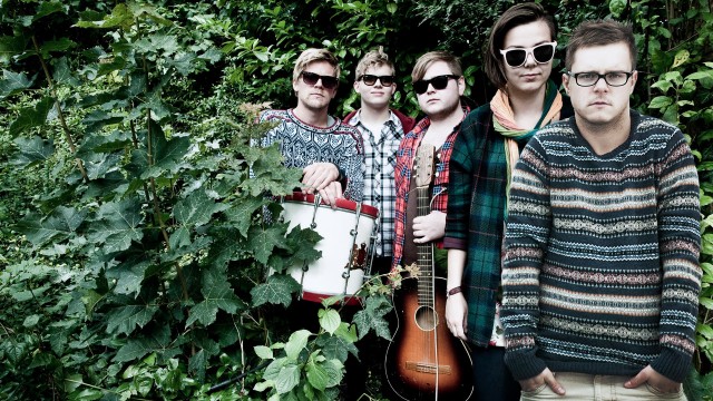 Yngve med bandet hans Of Monsters And Men
