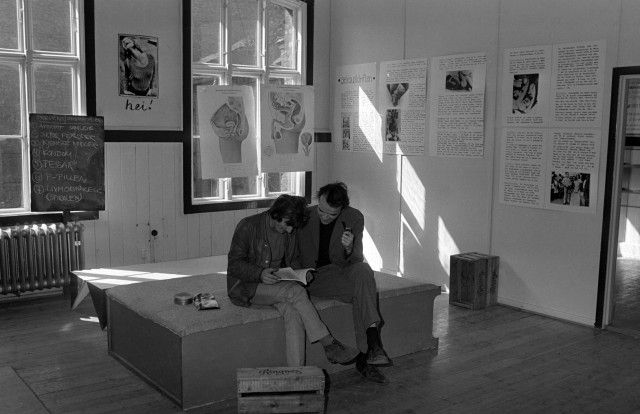 Ungdom har i alle tider vært nysgjerrige på sex. (Her under en seksualundervisning på Vaterlands skole i 1969.) (Foto: NTB/Scanpix)